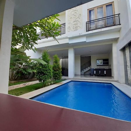 The Kayuputih Villa Lovina  Luaran gambar