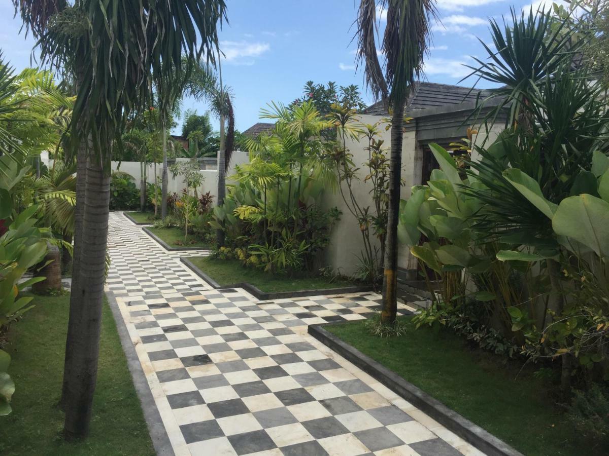 The Kayuputih Villa Lovina  Luaran gambar