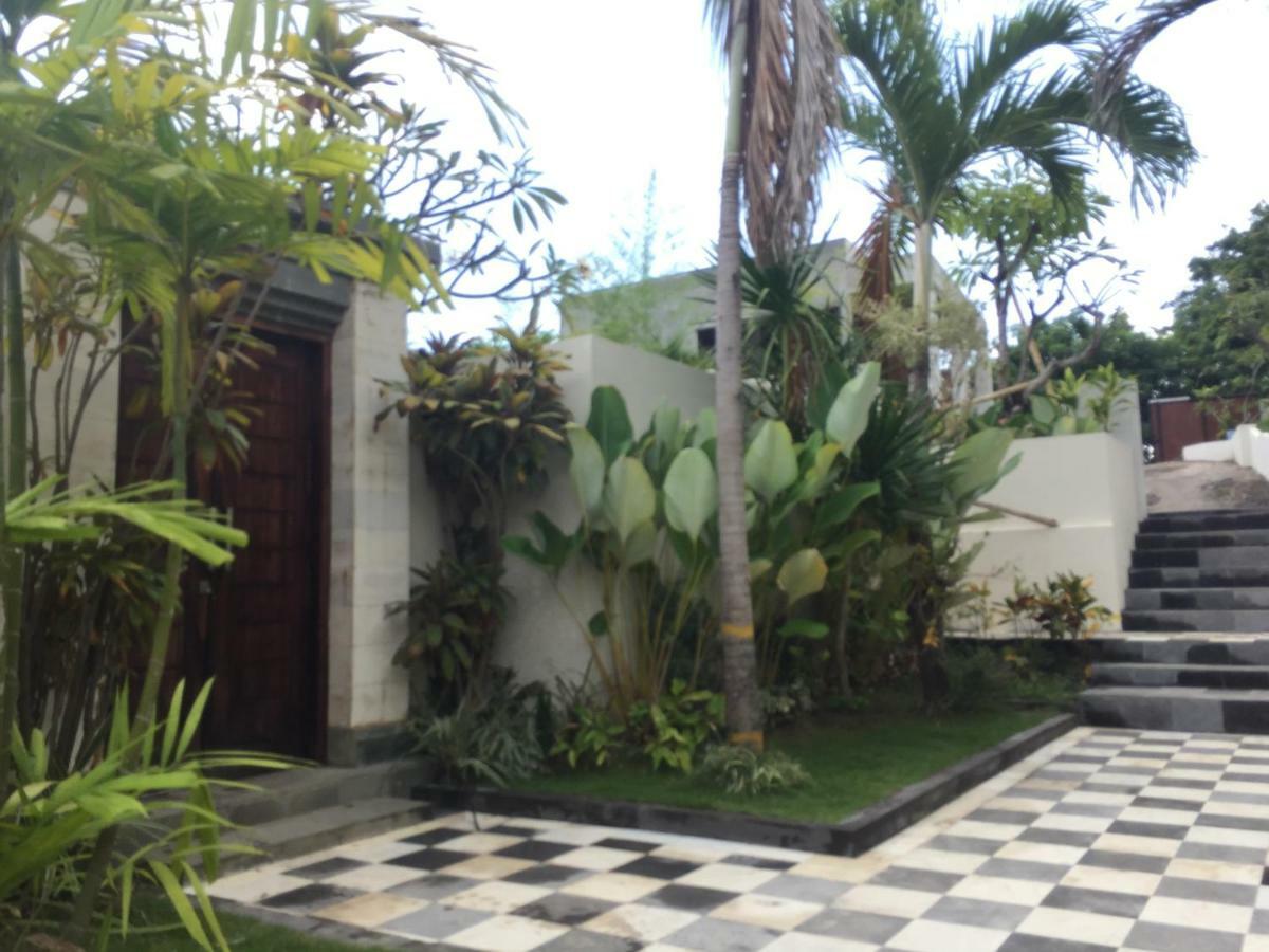 The Kayuputih Villa Lovina  Luaran gambar