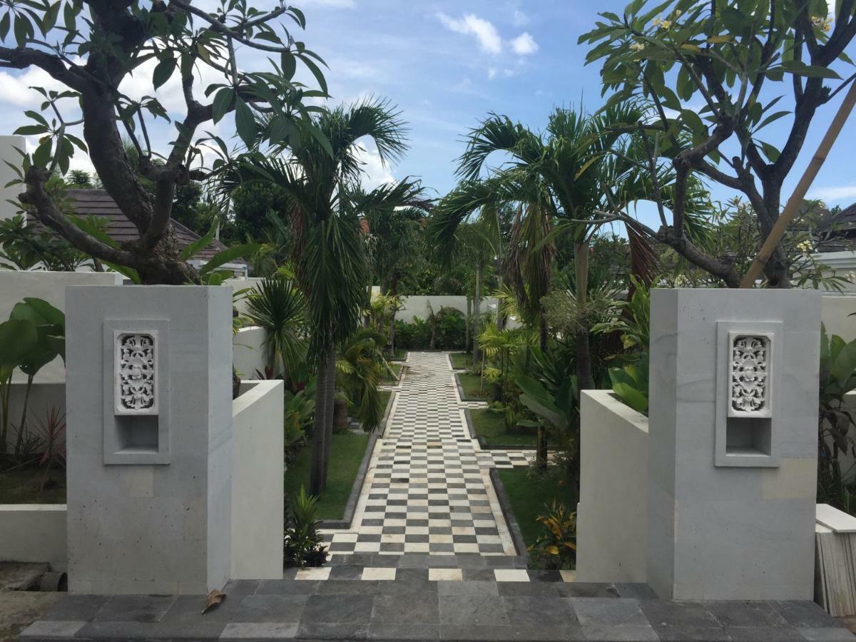 The Kayuputih Villa Lovina  Luaran gambar